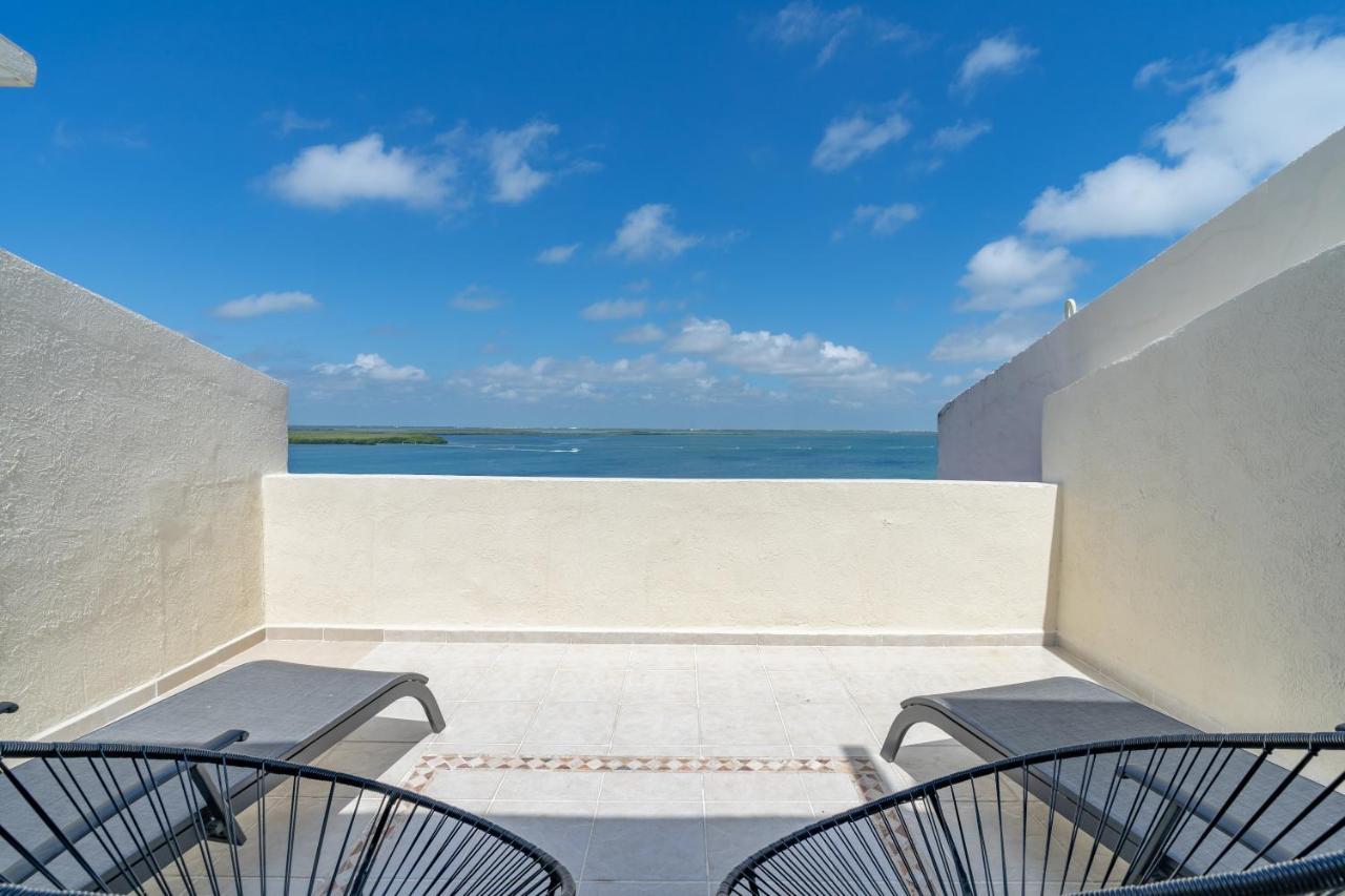 Ocean View Three Bedroom, Three Story Penthouse By The Beach Cancún Exterior foto